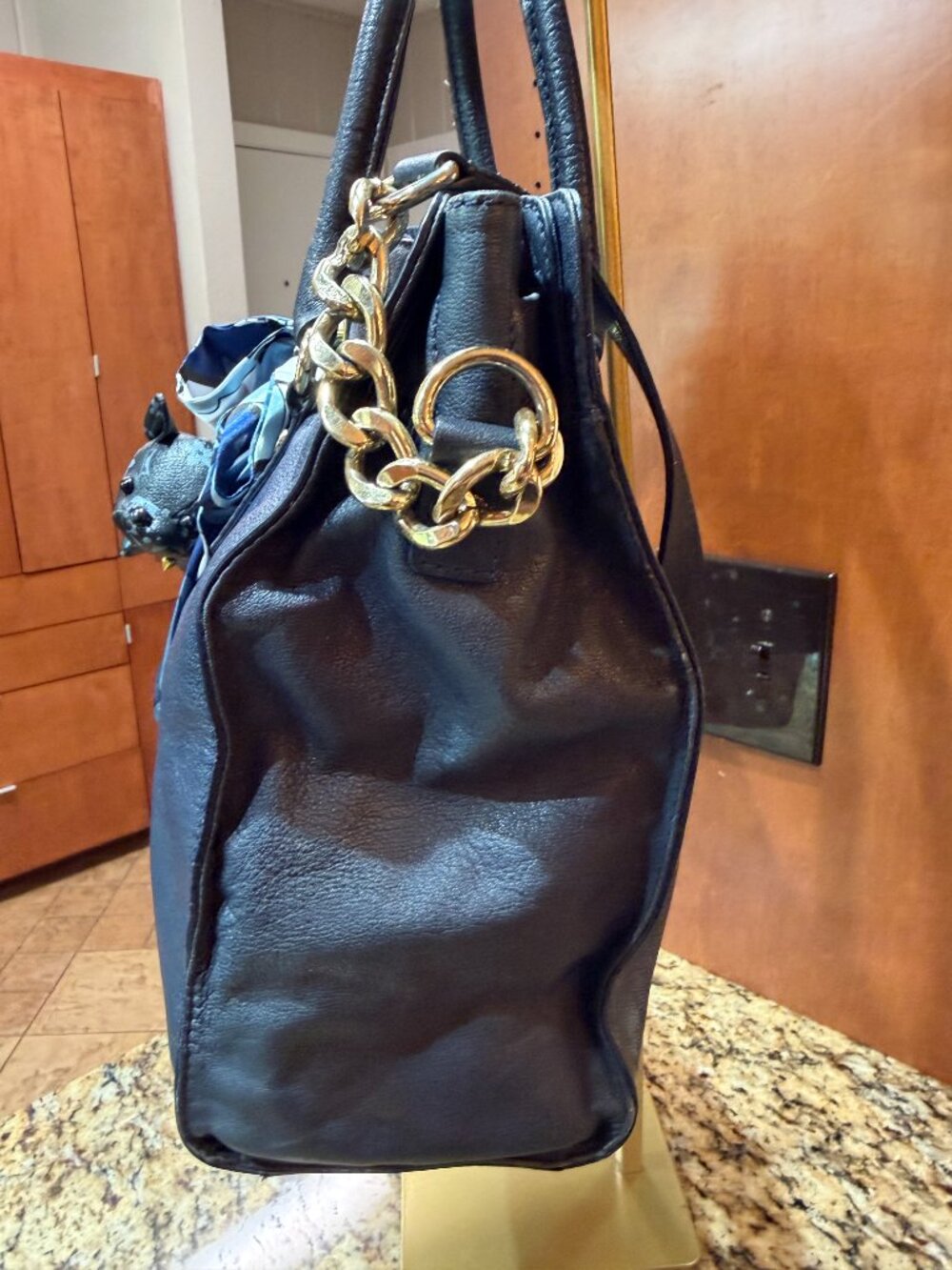 MICHAEL KORS HAMILTON LARGE LEATHER TOTE BAG IN NAVY - EUC - Picture 4 of 8